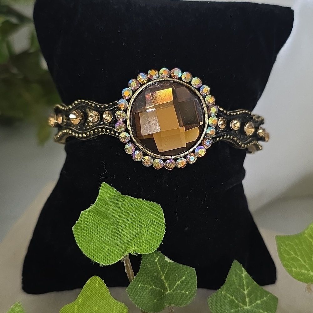 Vintage Clamper Hinge Bracelet Antique Gold with Champagne Rhinestones